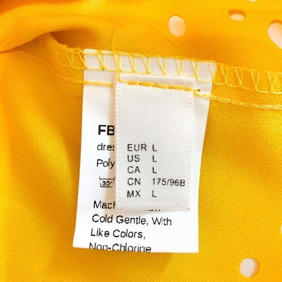 🍋 SHEIN • Laser Cut Yellow Sheath Dress - Picture 7 of 11